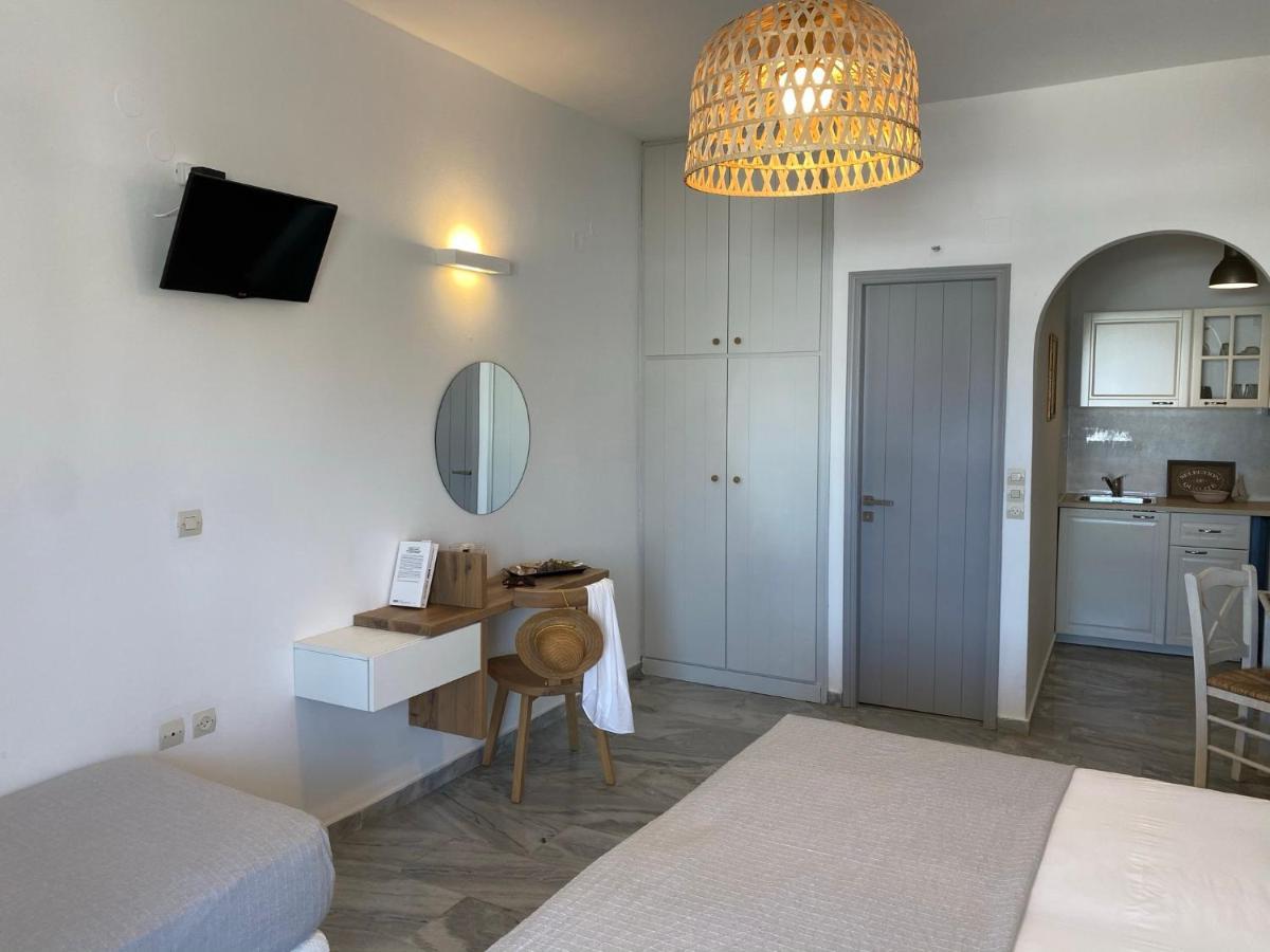 Caeli Paros By Kostas & Joanna Studios โลการาส ภายนอก รูปภาพ