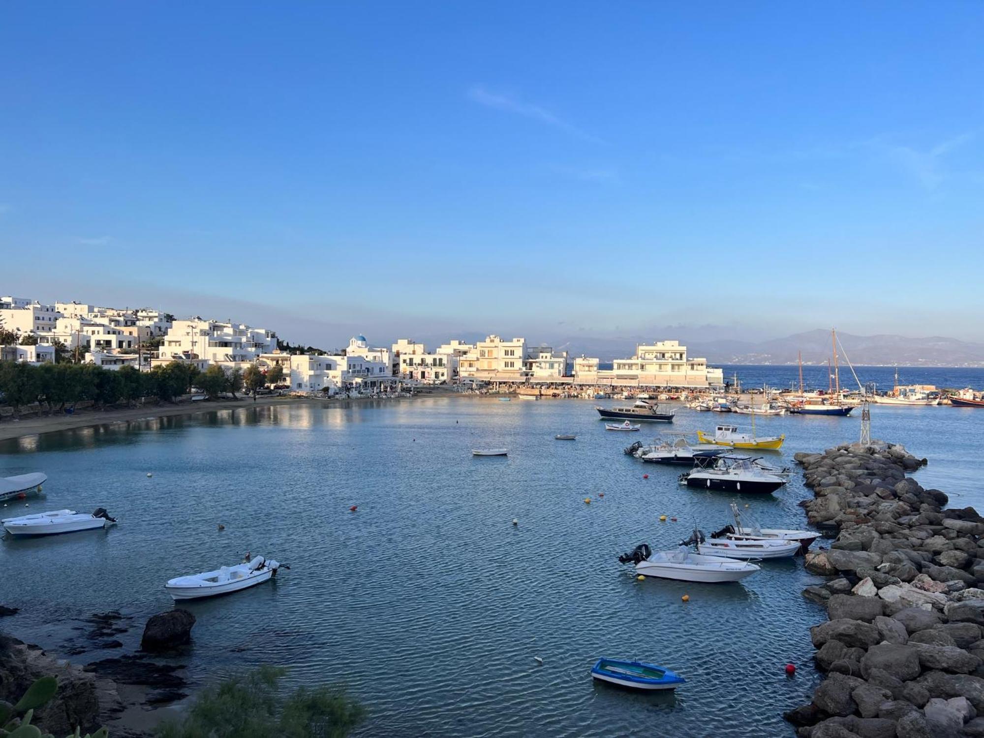 Caeli Paros By Kostas & Joanna Studios โลการาส ภายนอก รูปภาพ